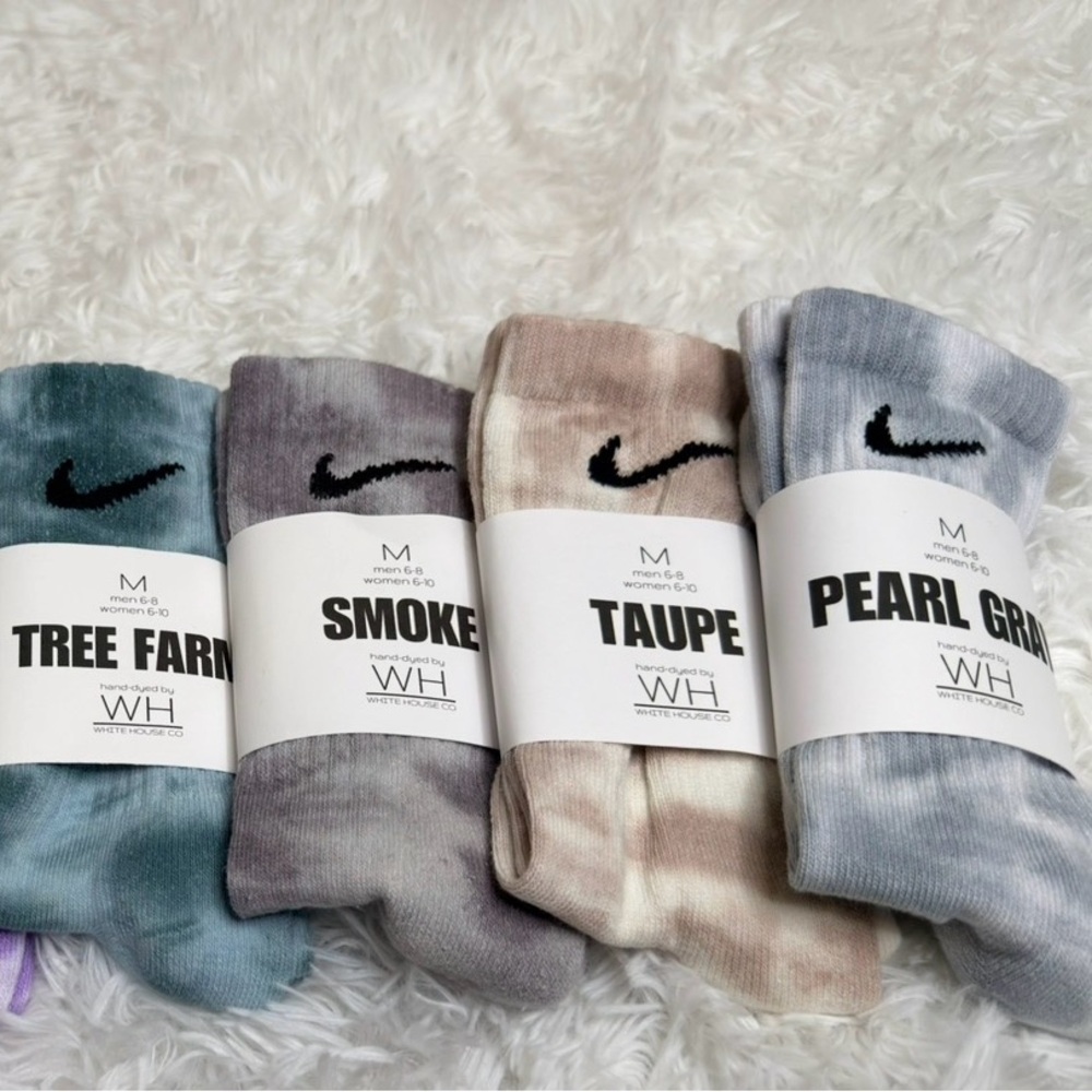 Nike Women's Tie-Dye Socks Pearl Gray